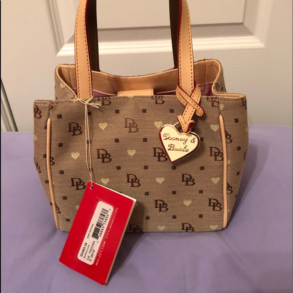 NWT DOONEY & BOURKE PURSE